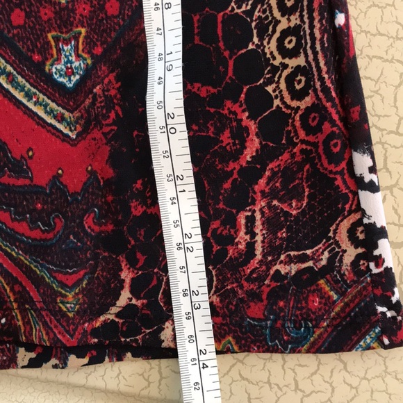 Libra Multi Colored Top. - Picture 5 of 6